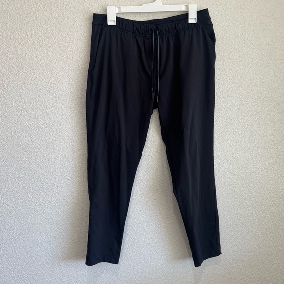 lululemon athletica Pants - Lululemon Womens M/L Black Straight Leg Casual Joggers Sweatpants Workout Lounge